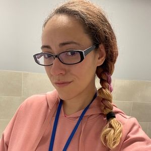 Meet your Posher, Cristina